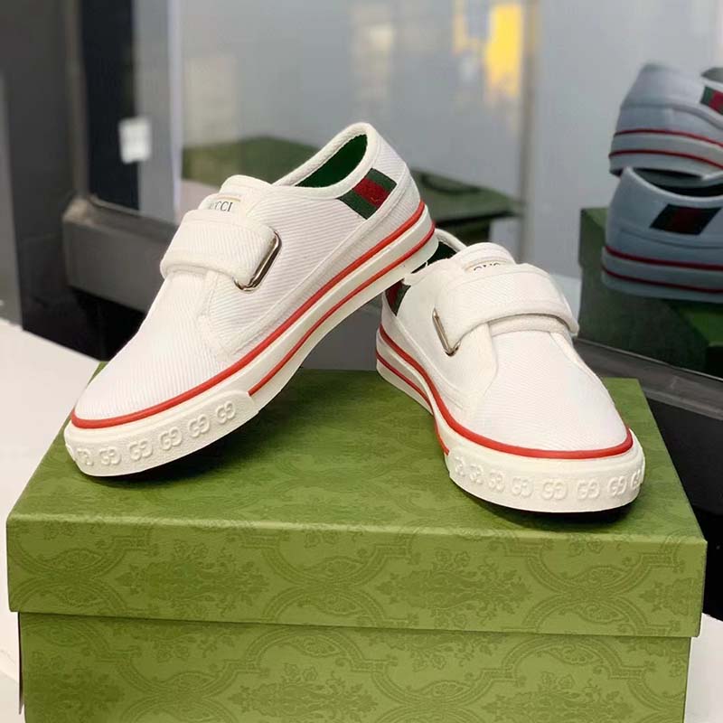 Gucci Unisex GG Tennis 1977 Sneaker White Leather Rubber Sole Velcro Closure Flat