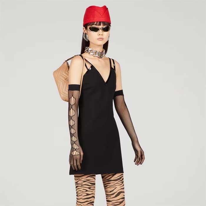 Gucci Women GG Marmont Shoulder Bag Rose Beige Matelassé Chevron Leather