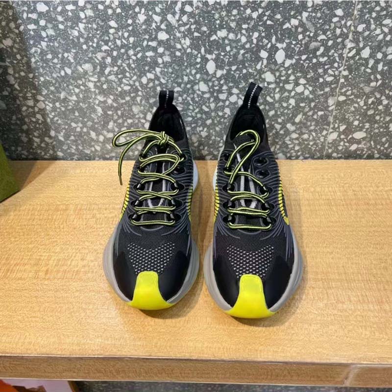 Gucci Unisex Run Sneaker Black Technical Knit Fabric Interlocking G Rubber