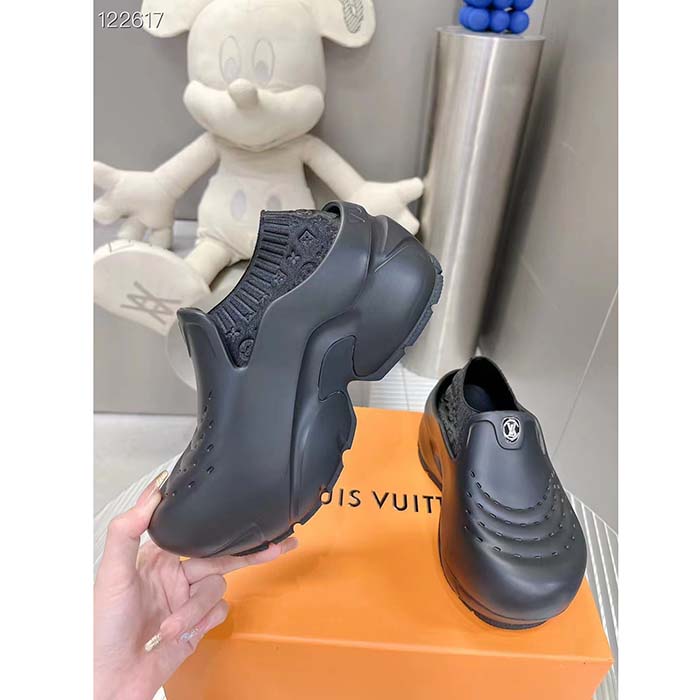 Louis Vuitton LV Unisex LV Shark Clog Black EVA Rubber Anatomic Insole