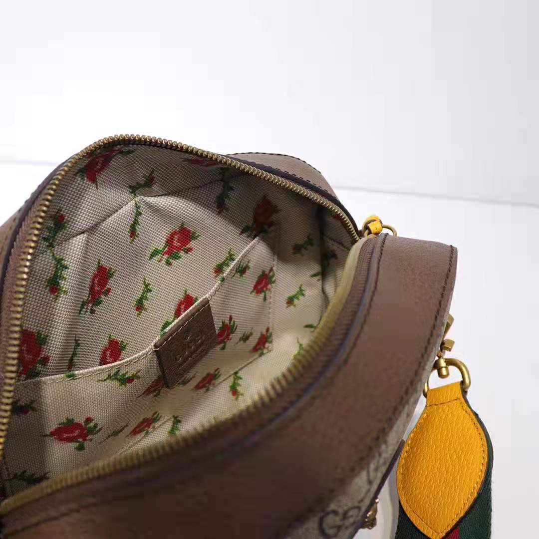 Gucci GG Women GG Supreme Messenger Bag in GG Supreme Canvas-Brown