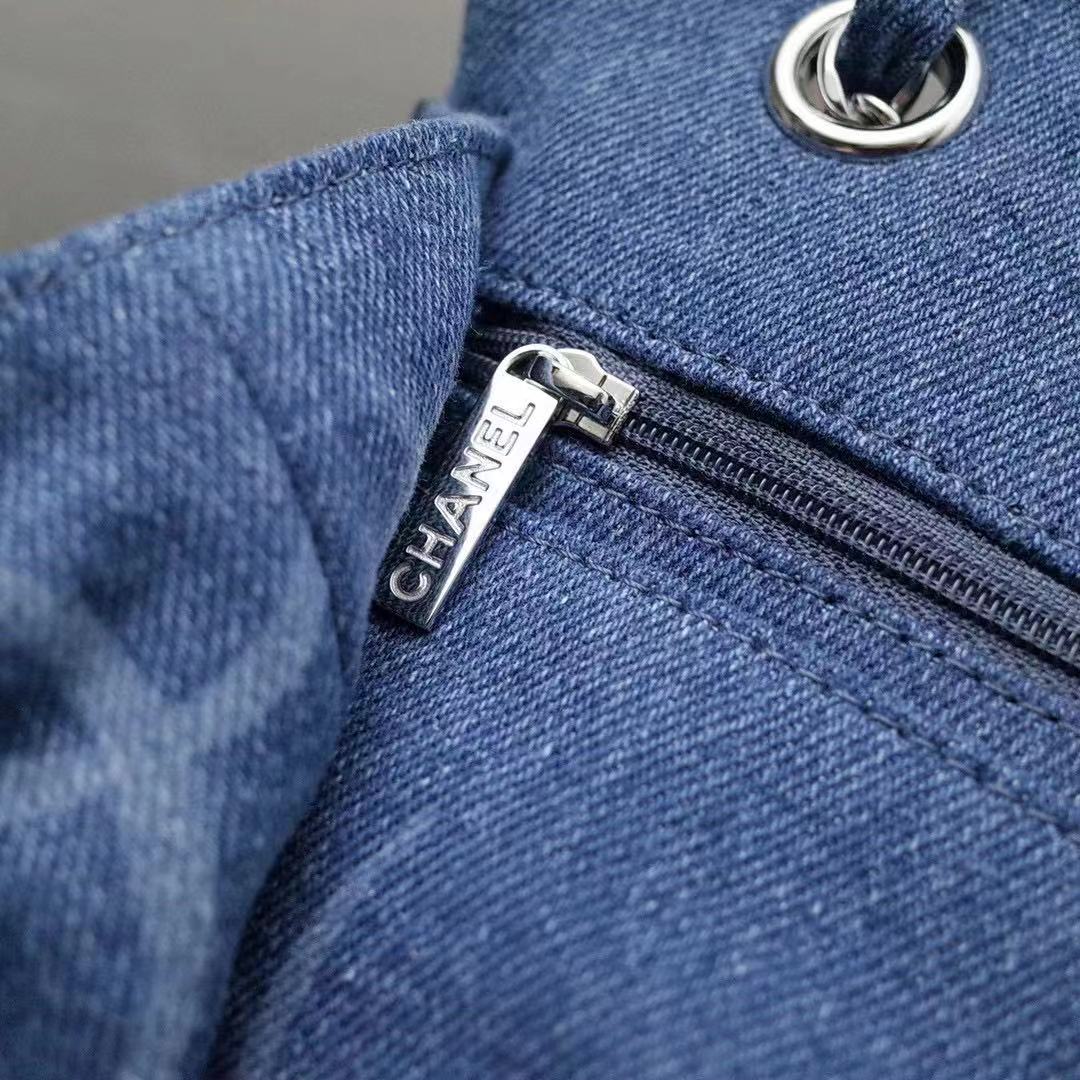 Chanel Women Small Flap Bag Printed Denim Gold-Tone Metal Blue