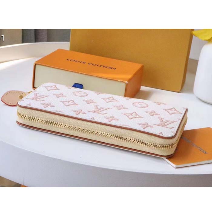 Louis Vuitton LV Unisex Zippy Wallet Beige Monogram Coated Canvas Calf Leather