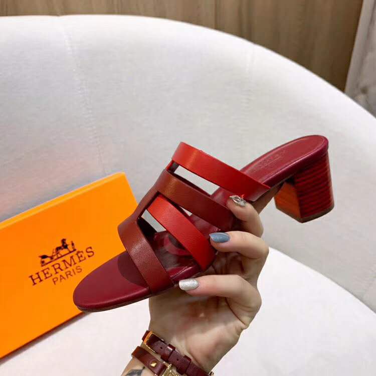 Hermes Women Amica Sandal Calfskin Two Intertwined Initials Straight Cut Edges-Red