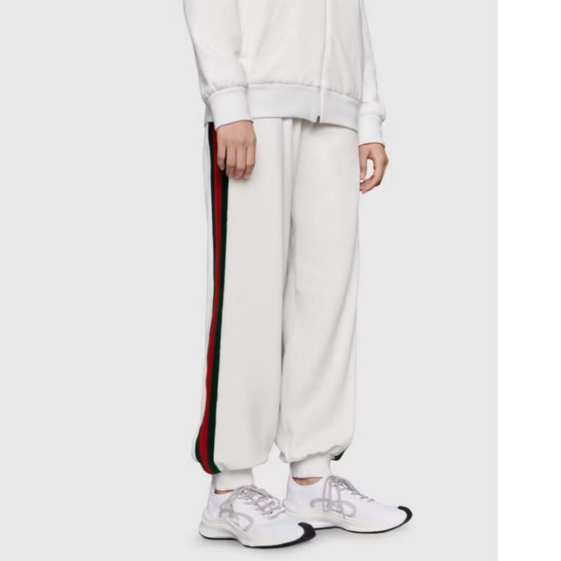 Gucci Unisex GG Run Sneaker White Technical Knit Fabric Rubber Interlocking G