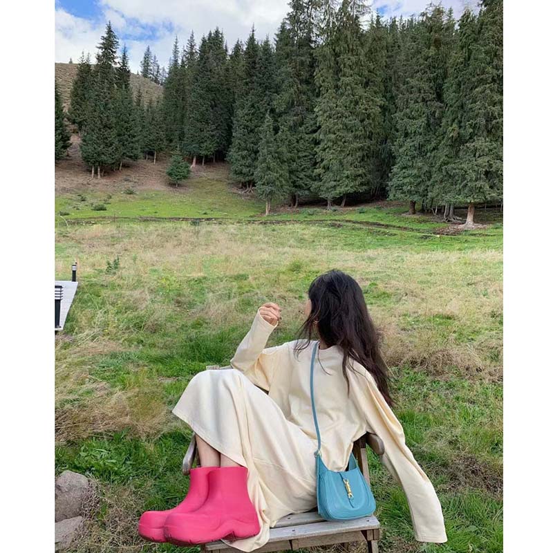 Gucci Women Jackie 1961 Small Shoulder Bag Light Blue Leather