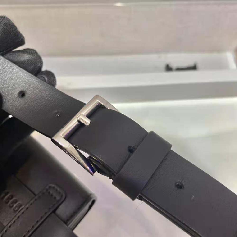 Prada Women Leather Belt With a Hybrid Multifunctional Design-Black