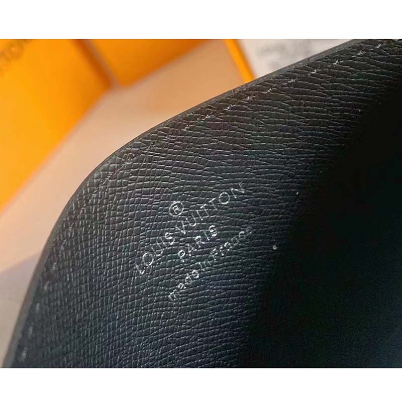 Louis Vuitton LV Unisex Card Holder Wallet Black Epi Leather