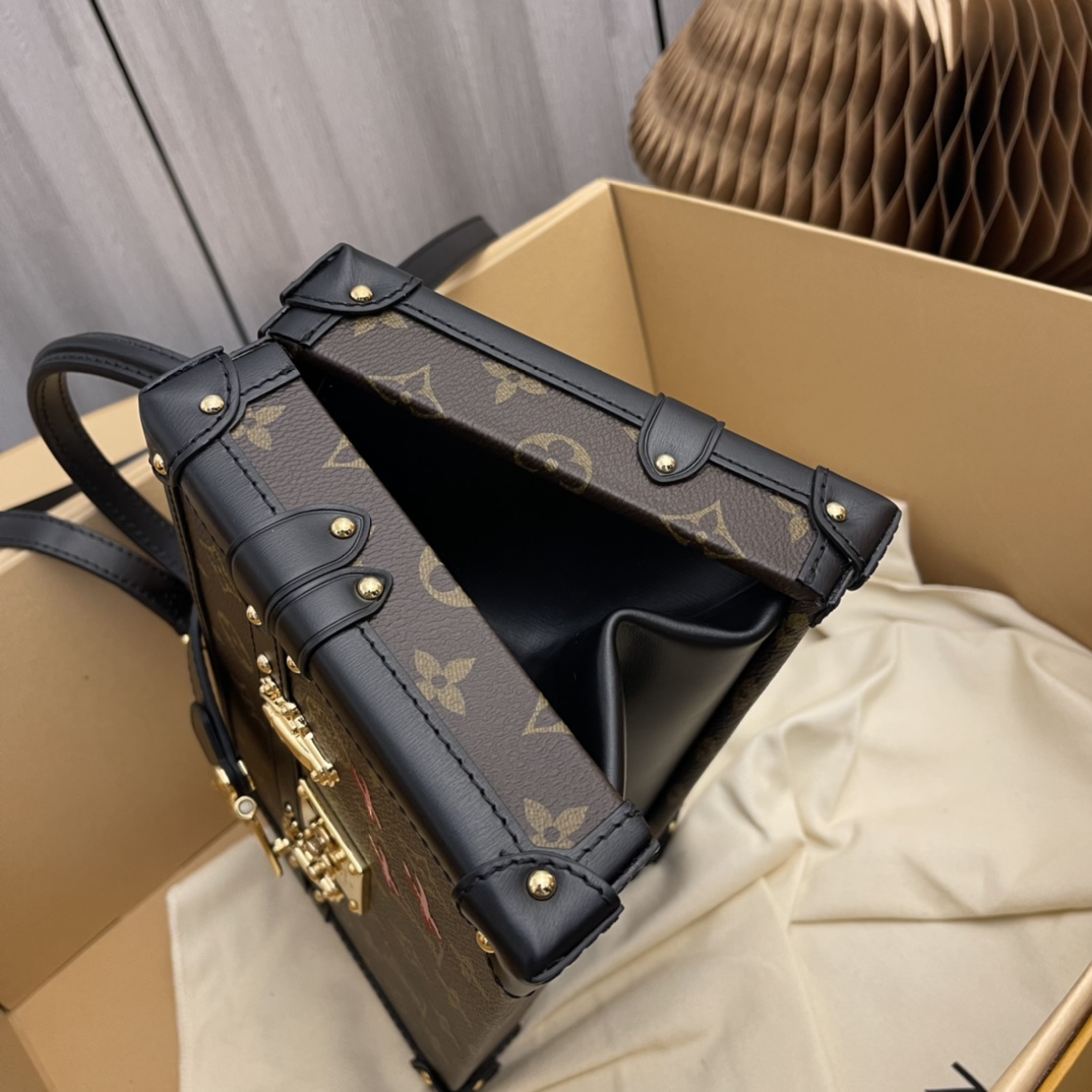 Louis Vuitton LV Unisex Petite Malle V. Monogram Coated Canvas S-Lock