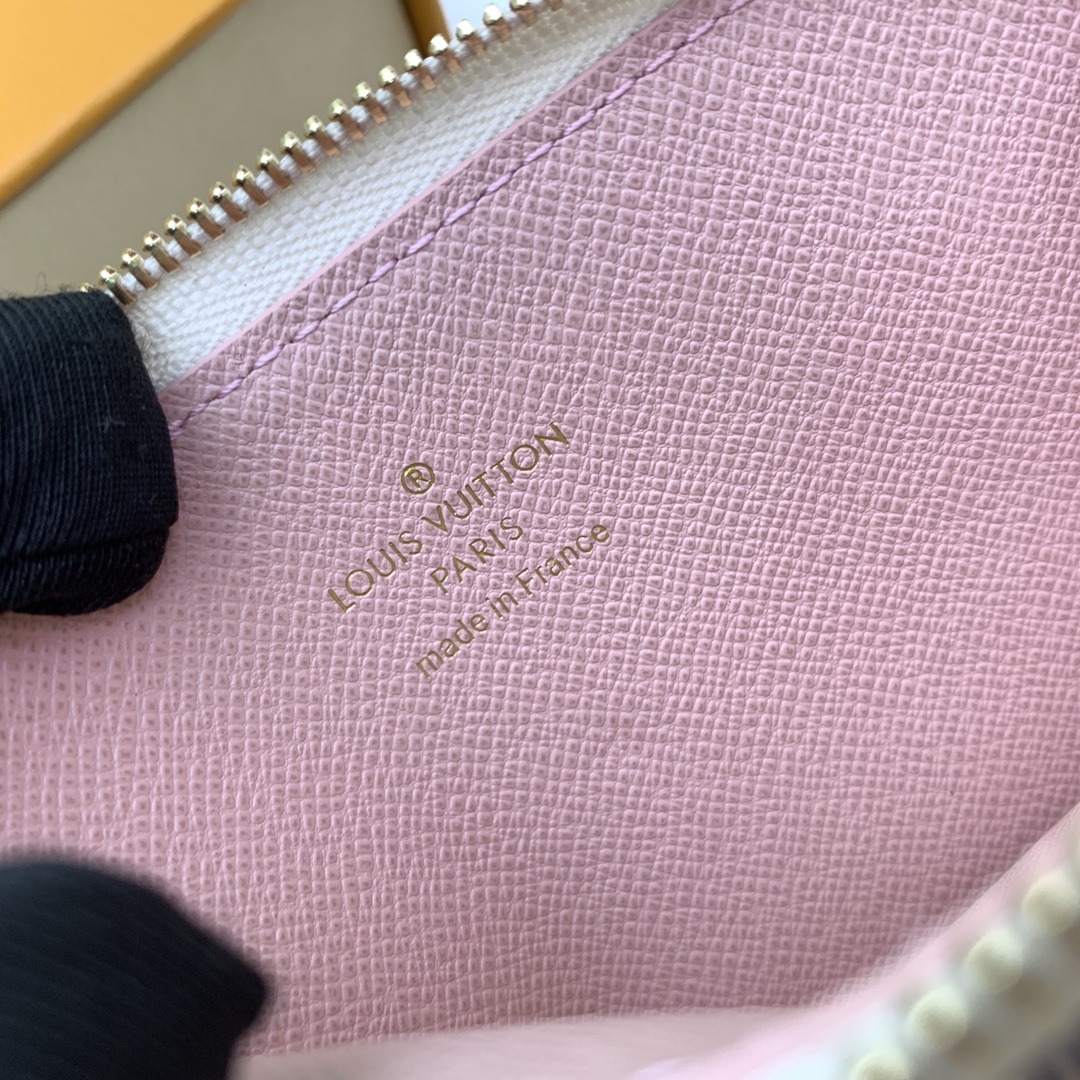 Louis Vuitton LV Unisex Card Holder Recto Verso Monogram Empreinte Leather