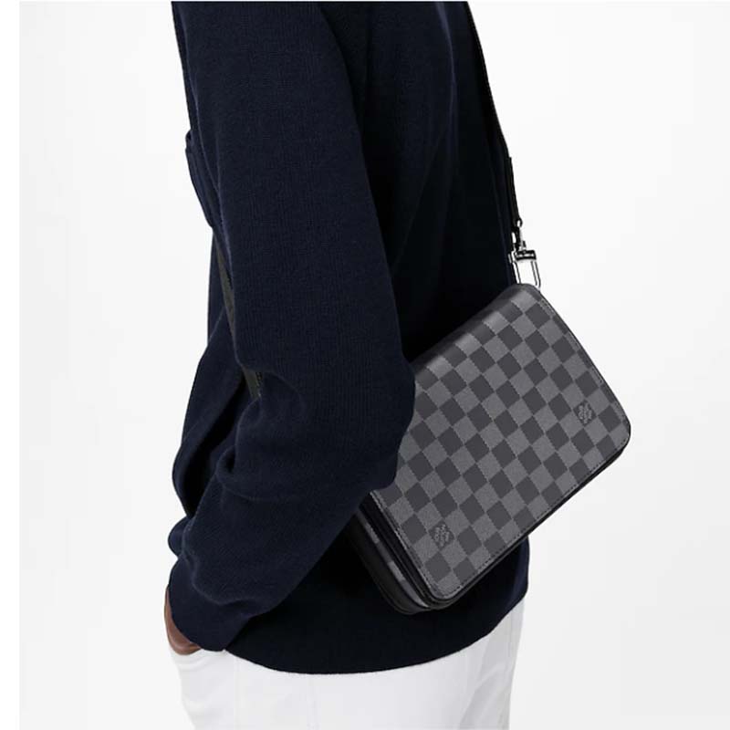 Louis Vuitton LV Unisex Studio Messenger Onyx Damier Infini Leather Cowhide Leather