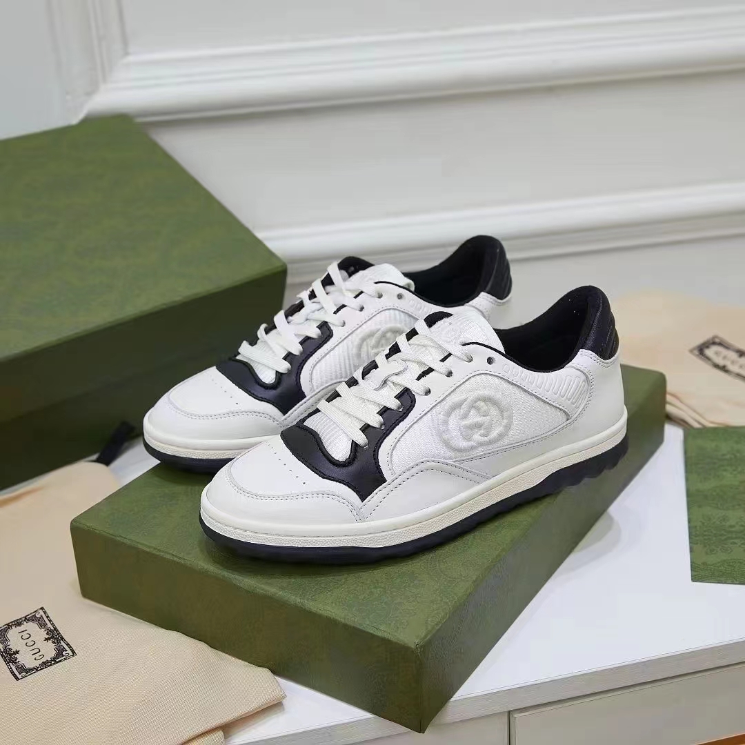Gucci Unisex GG MAC80 Sneaker Off White Black Leather Round Toe Rubber Flat