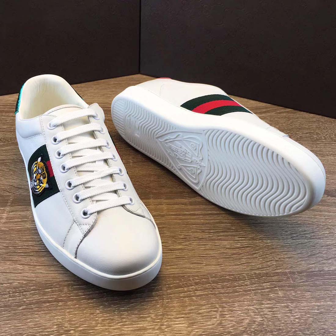 Gucci Men Ace Embroidered Sneaker Shoes with Tiger Web-White