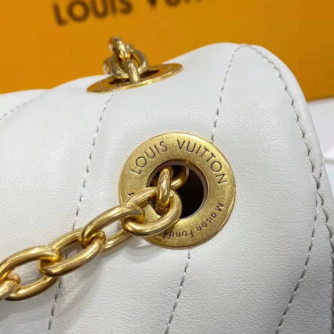 Louis Vuitton LV Women New Wave Chain Bag Handbag White Smooth Cowhide Leather