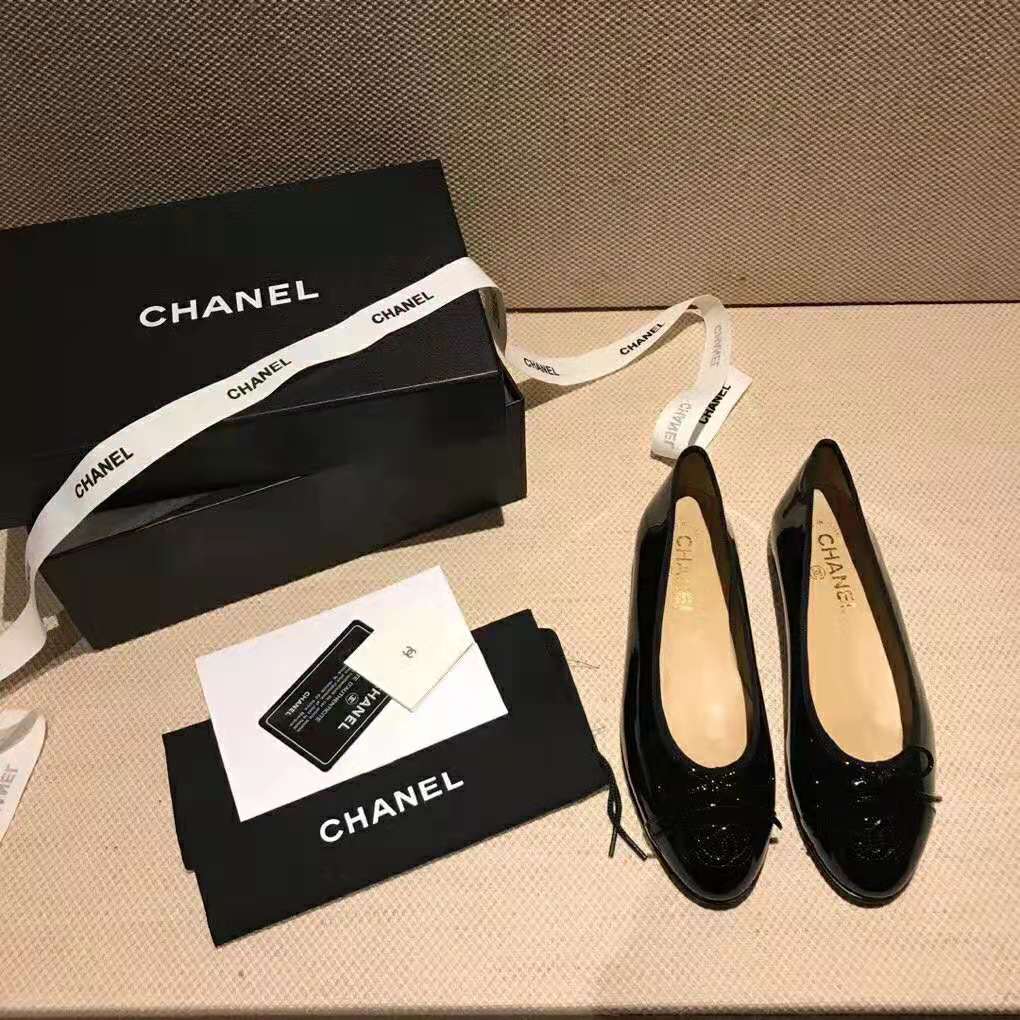 Chanel Women Ballerinas in Patent Calfskin Leather-Black