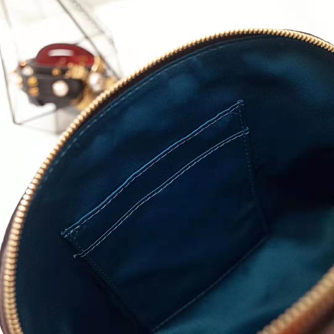 Gucci GG Women Ophidia GG Small Shoulder Bag in Beige GG Supreme Canvas