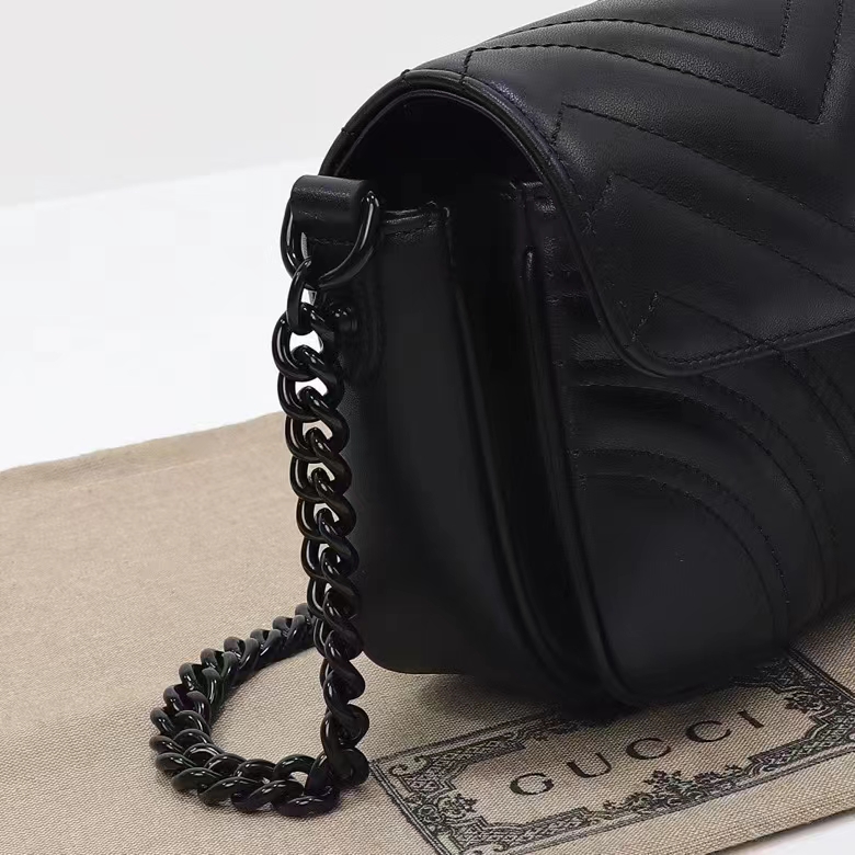 Gucci Women GG Marmont Shoulder Bag Matelassé Chevron Leather Double G Black