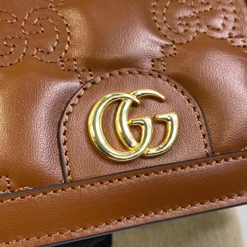 Gucci Unisex GG Marmont Card Case Wallet Light Brown GG Matelassé Leather Double G