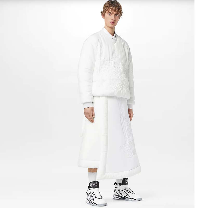 Louis Vuitton LV Unisex Trainer 2 Sneaker White Calf Leather Rubber Outsole