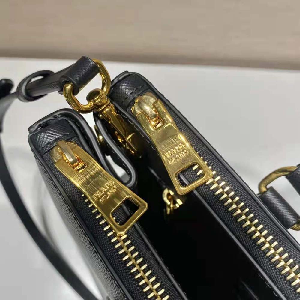 Prada Women Medium Prada Galleria Saffiano Leather Bag-Black