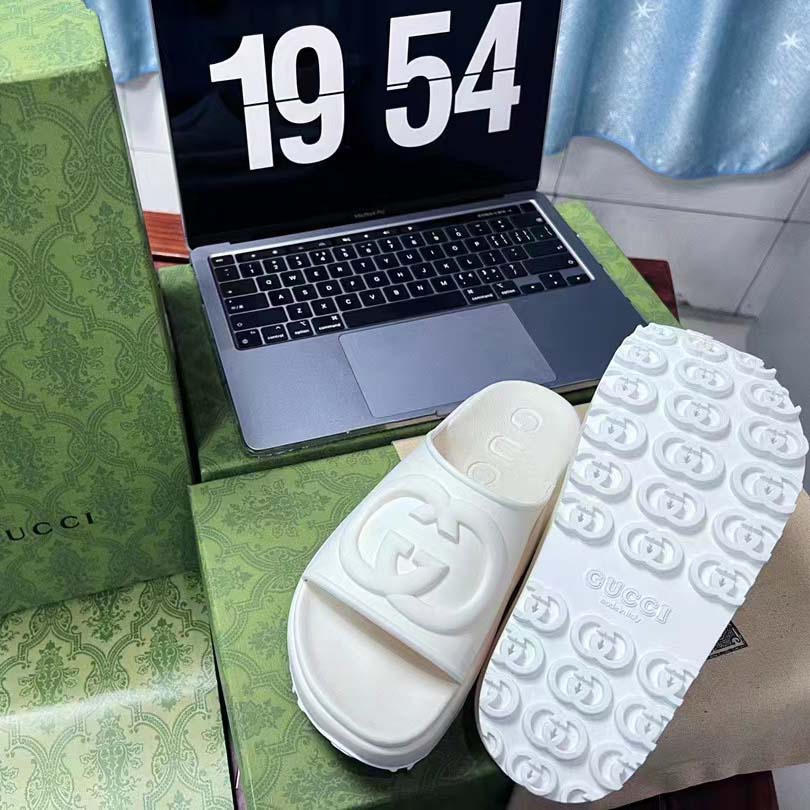 Gucci Women GG Slide Sandal Interlocking G Off White Rubber Low Heel