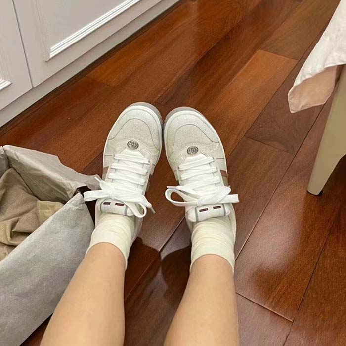 Gucci Unisex Screener Sneaker White GG Supreme Canvas Rubber Sole Lace-Up Low Heel