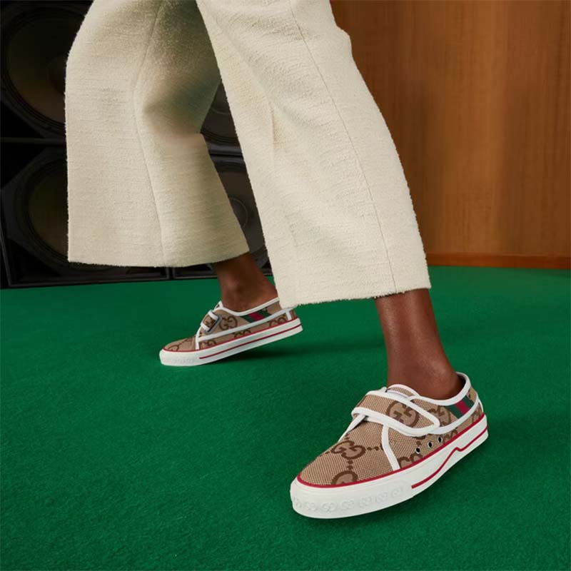 Gucci Unisex Tennis 1977 Sneaker Beige Ebony Jumbo GG Canvas Low 3 Cm Heel