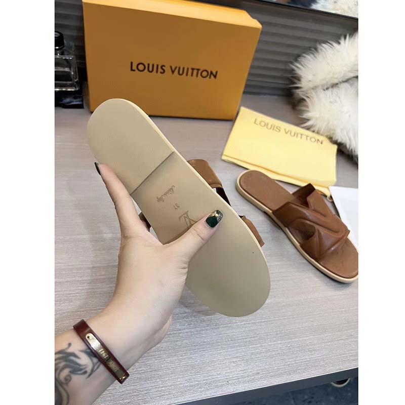Louis Vuitton LV Unisex Oasis Mule Moka Brown Grained Calf Leather Rubber Signature