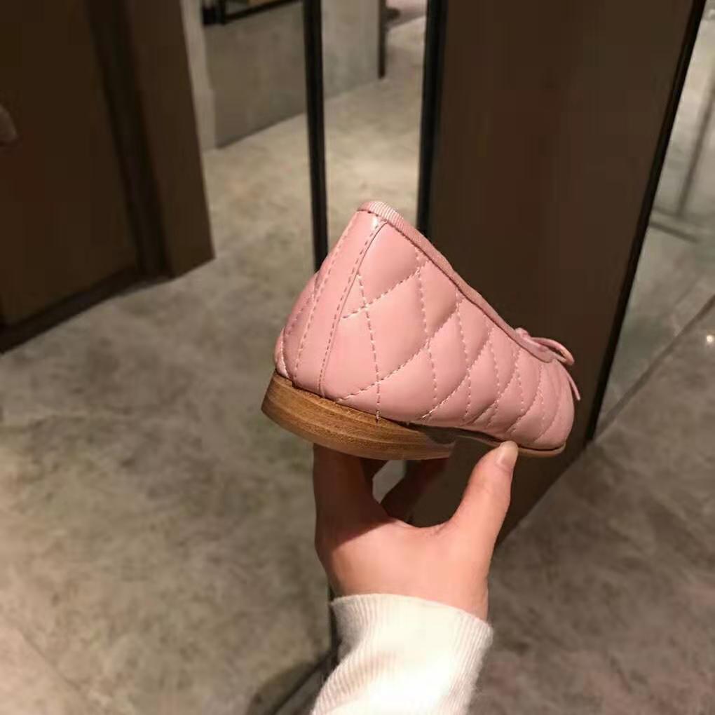 Chanel Women Ballerinas in Aged Calfskin Leather-Pink