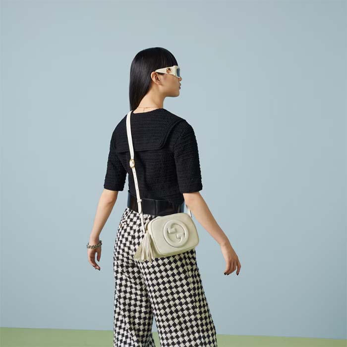 Gucci Women GG Blondie Small Shoulder Bag White Leather Round Interlocking G