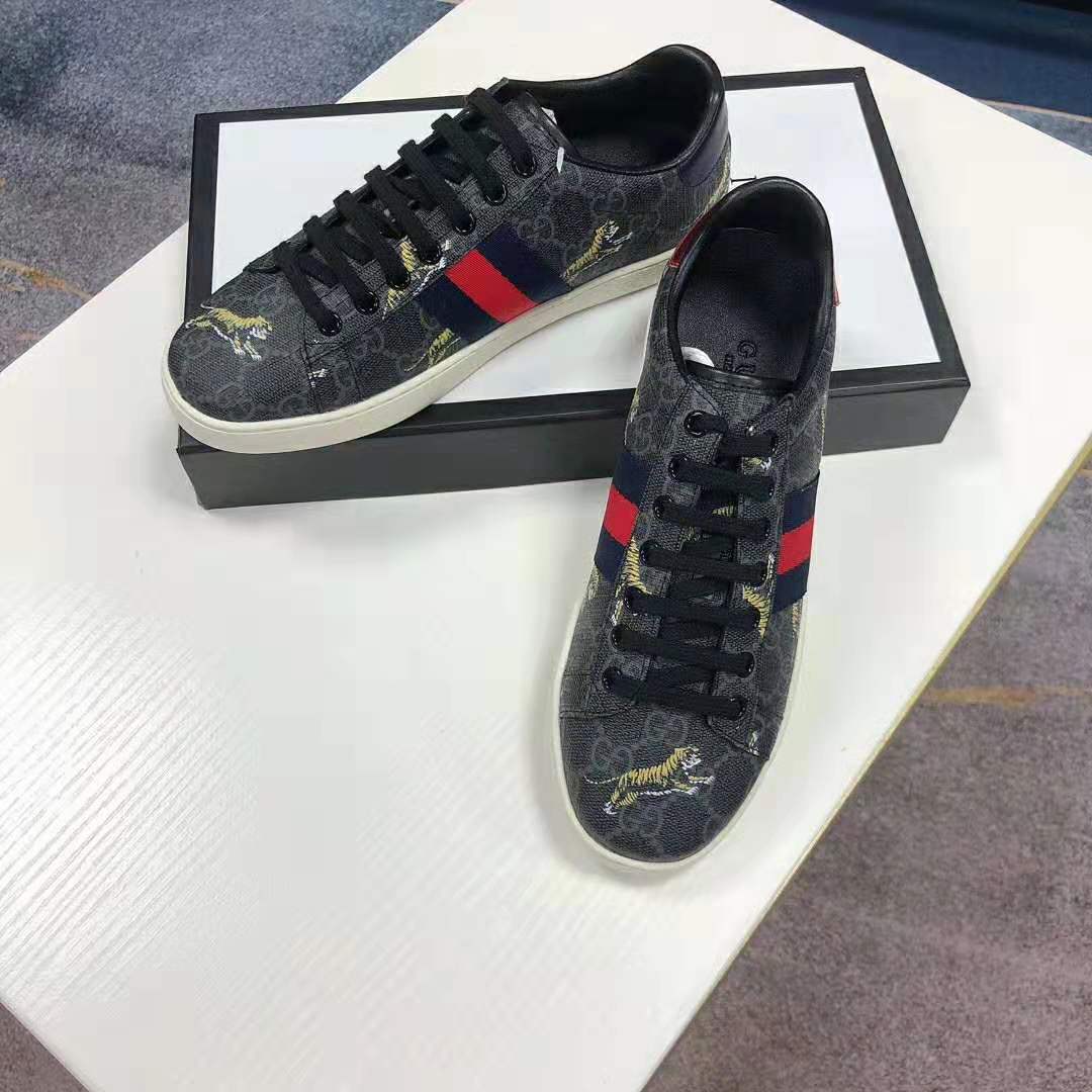 Gucci Men’s Ace GG Supreme Tigers Sneaker 2.54 cm Heel-Grey