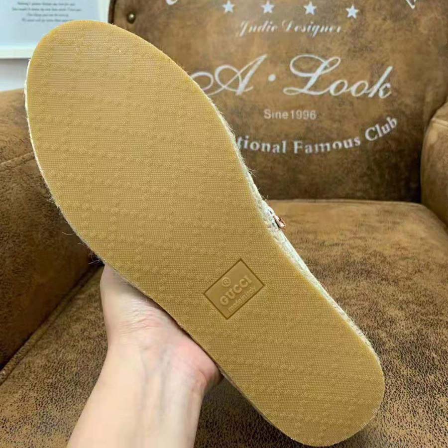 Gucci Men Gucci Logo Canvas Espadrille-Beige