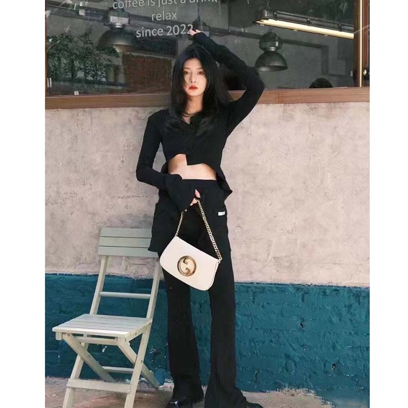 Gucci Women GG Blondie Shoulder Bag White Leather Round Interlocking G