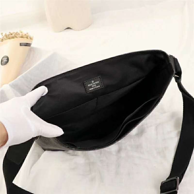 Louis Vuitton LV Men District MM Bag in Monogramme Eclipse Canvas-Grey