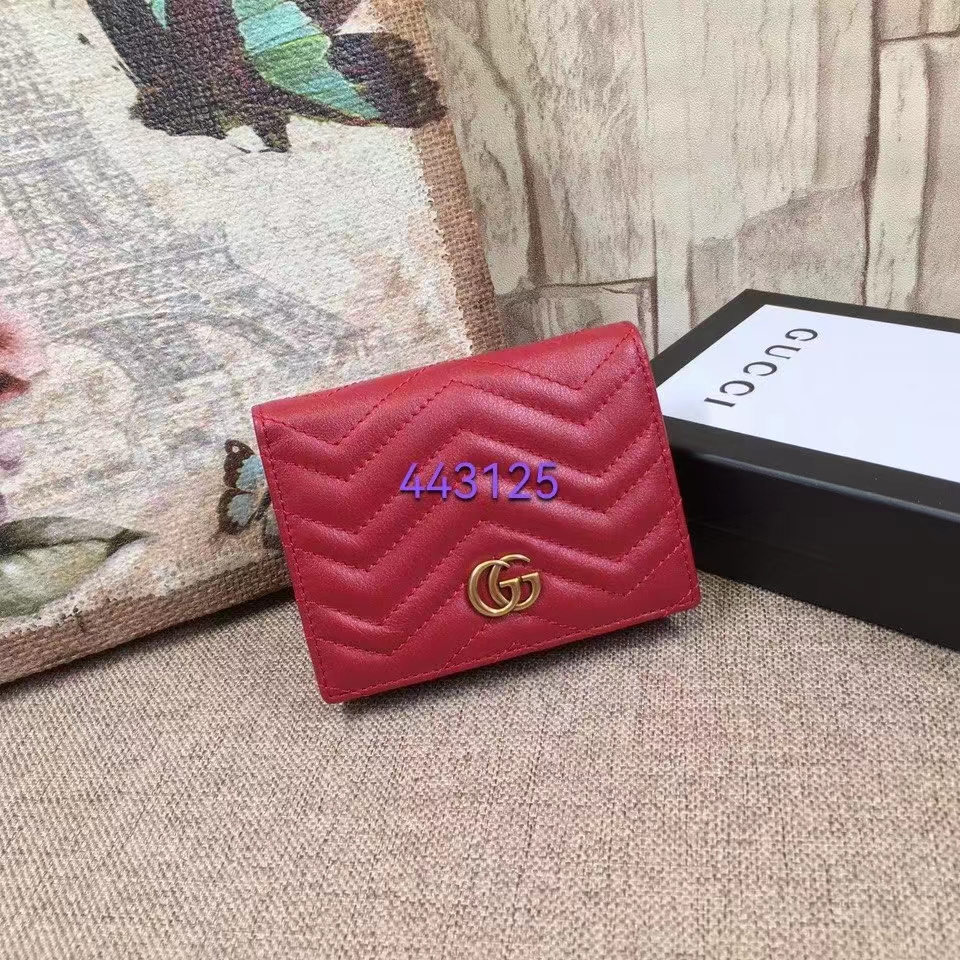 Gucci Unisex GG Marmont Card Case Wallet Red Matelassé Chevron Leather Double G