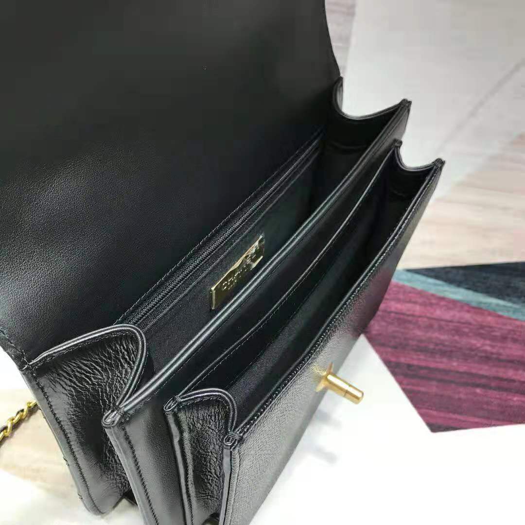 Chanel Women Flap Bag in Smooth Calfskin Leather-Black