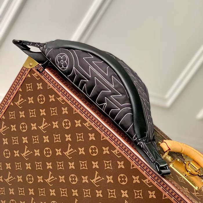 Louis Vuitton LV Unisex Discovery Bumbag Black Nylon Cowhide Leather