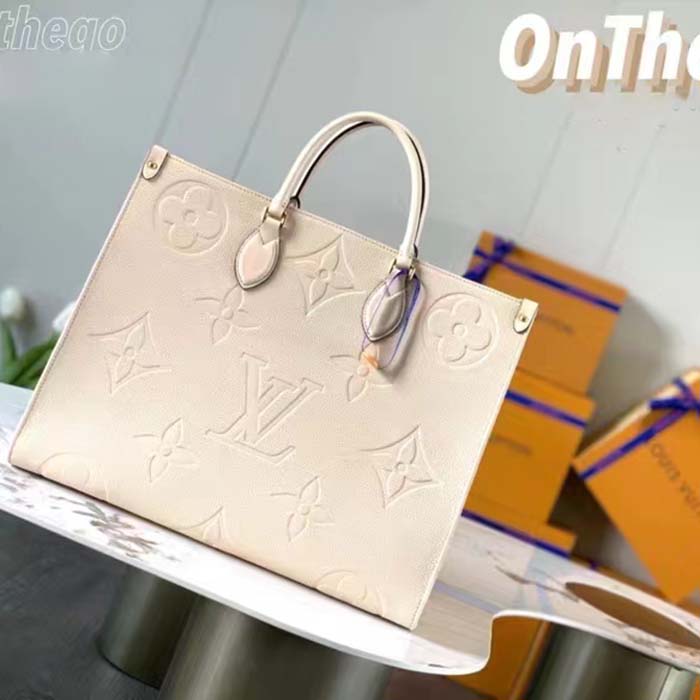 Louis Vuitton Women Onthego MM Tote Bag Crème Beige Embossed Grained Cowhide Leather