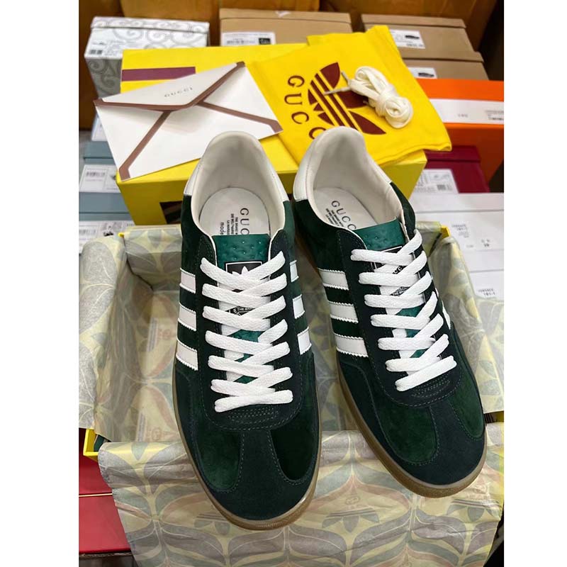Gucci Unisex GG Adidas x Gucci Gazelle Sneaker Green Suede White Demetra Trefoil