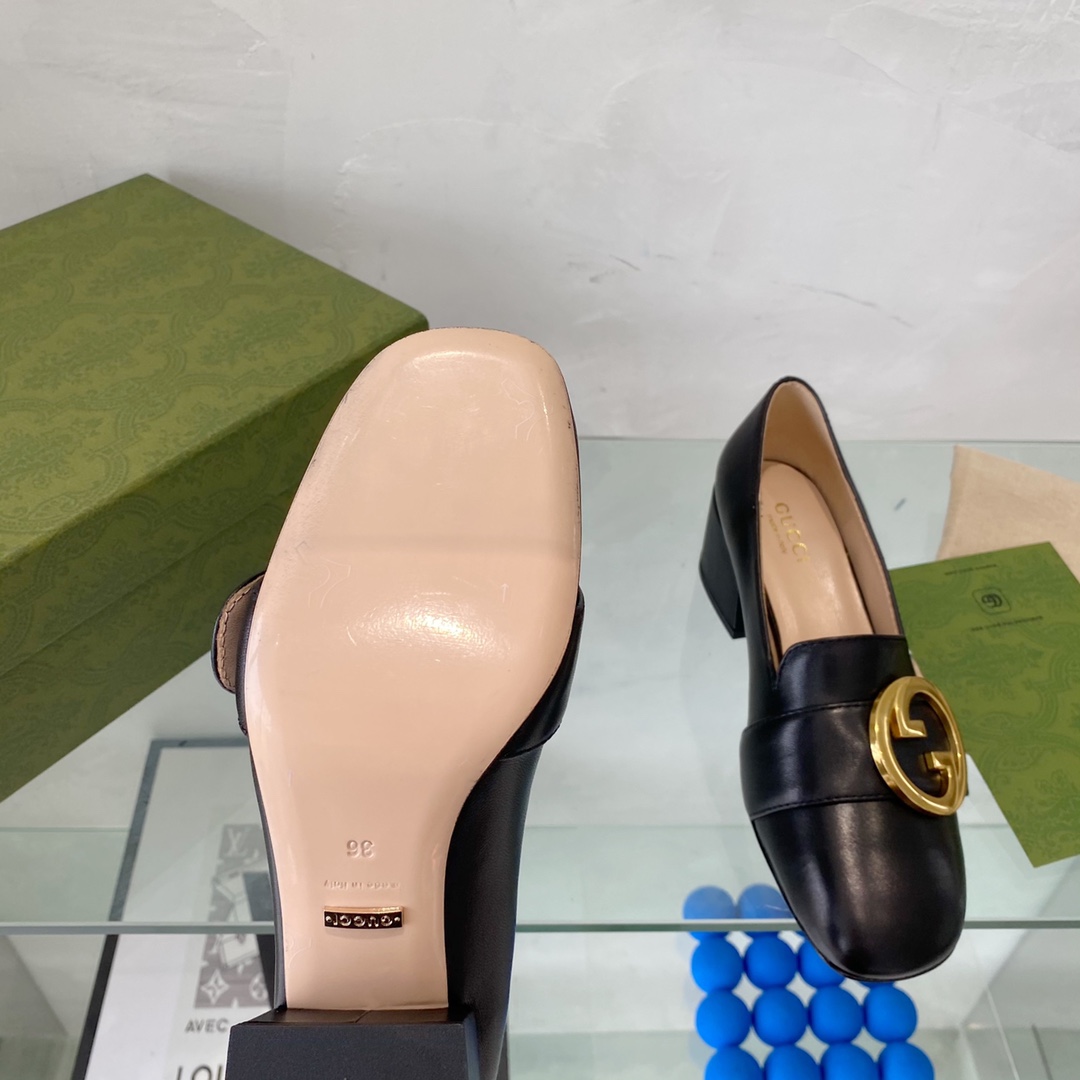 Gucci Women Blondie Mid-Heel Pump Black Leather Round Interlocking G