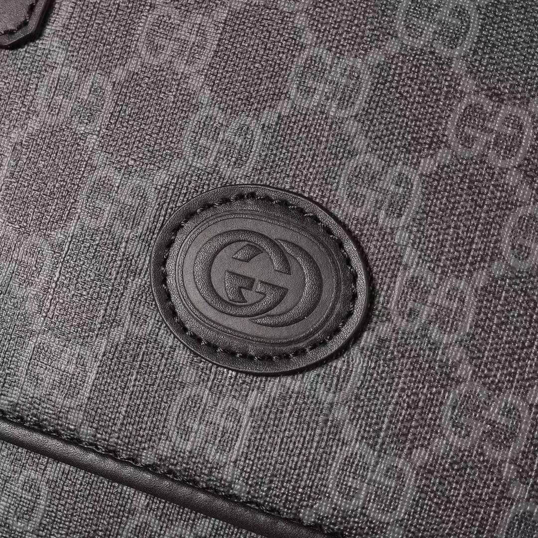 Gucci Unisex GG Messenger Bag Black GG Supreme Canvas Black Leather