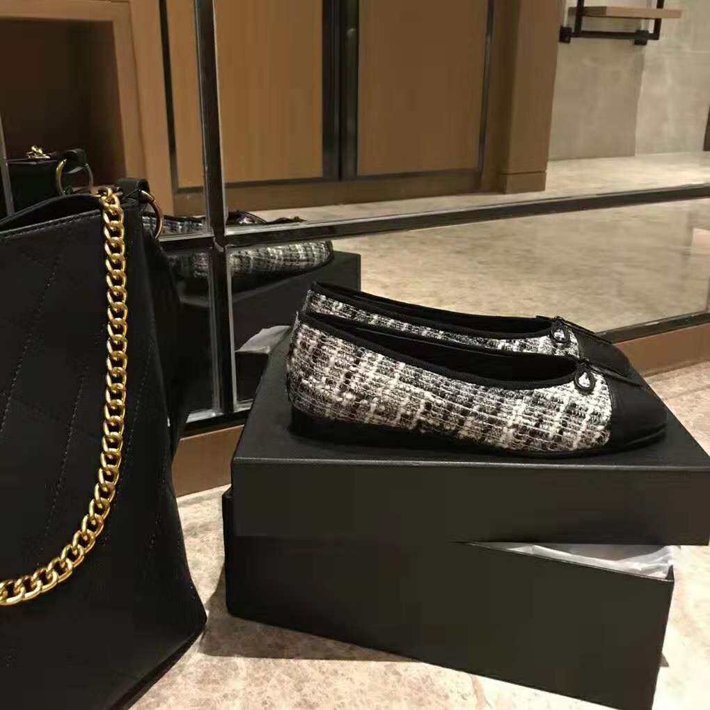 Chanel Women Ballerinas in Tweed Fabrics-Black