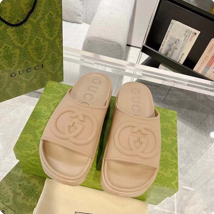 Gucci Unisex Interlocking G Slide Sandal Brown GG Rubber Low 4.3 CM Heel