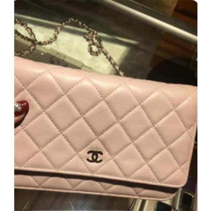 Chanel Women CC Flap Bag Sandy Beige Grained Calfskin Leather Gold-Tone Metal