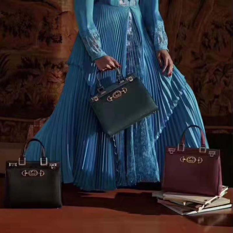 Gucci GG Women Gucci Zumi Grainy Leather Small Top Handle Bag