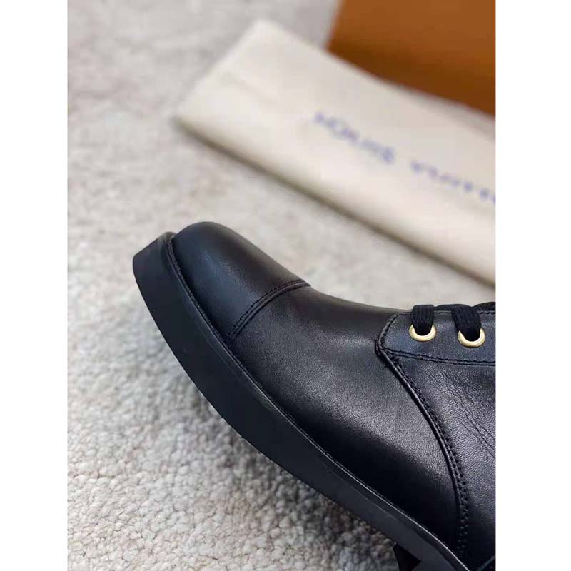 Louis Vuitton LV Women Wonderland Ranger Plain Calf Leather LV Twist Buckle