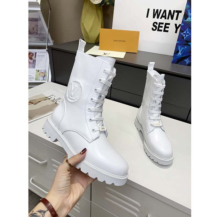 Louis Vuitton LV Unisex Territory Flat Ranger White Calf Leather Circle