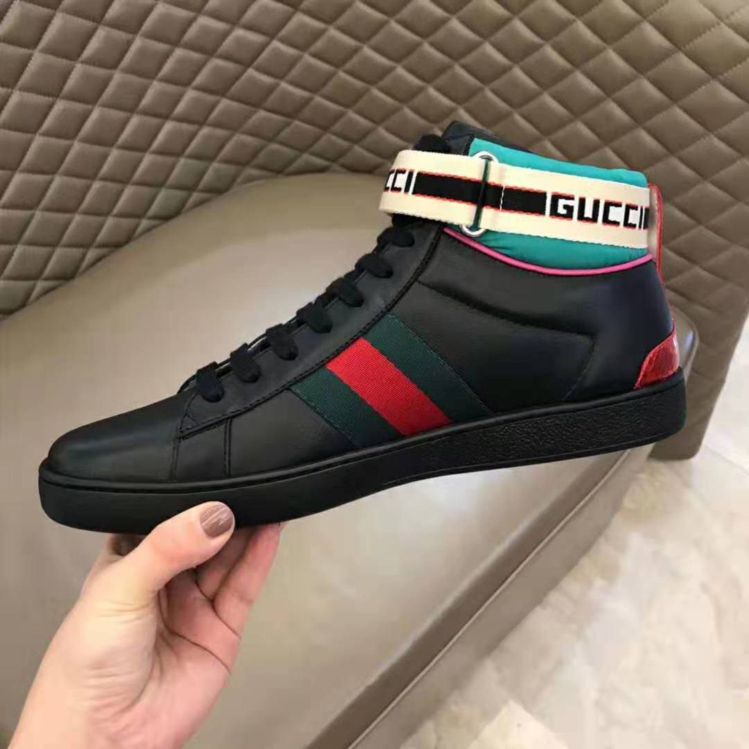 Gucci Unisex Ace Gucci Stripe High-Top Sneaker in 5.1 cm Height-Black