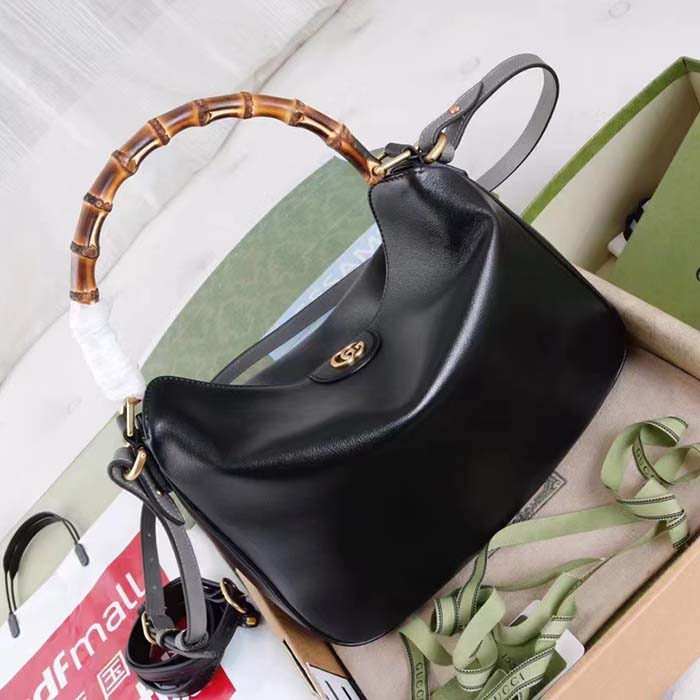 Gucci Unisex Diana Medium Shoulder Bag Black Leather Double G