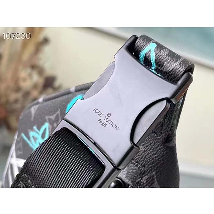 Louis Vuitton LV Unisex Discovery Bumbag Graffiti Green Monogram Coated Canvas Cowhide